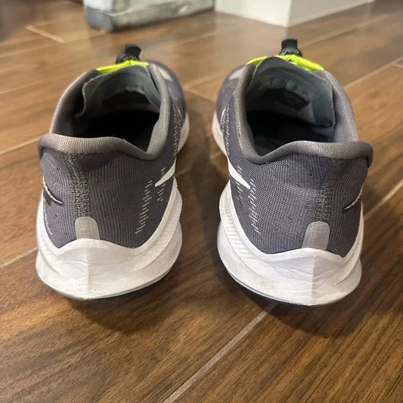 Nike Air Zoom Vomero 14 - Picture 2 of 5